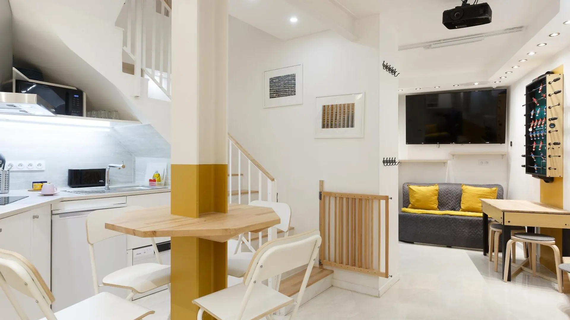 Petits Champs Bed & Breakfast *