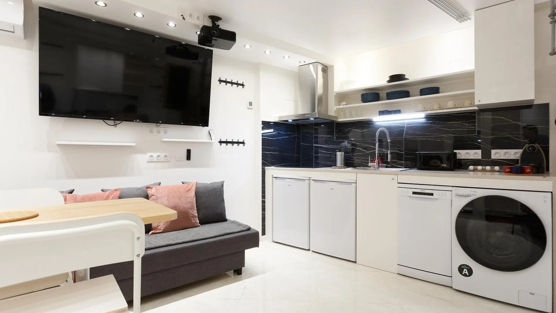 Petits Champs Bed & Breakfast
